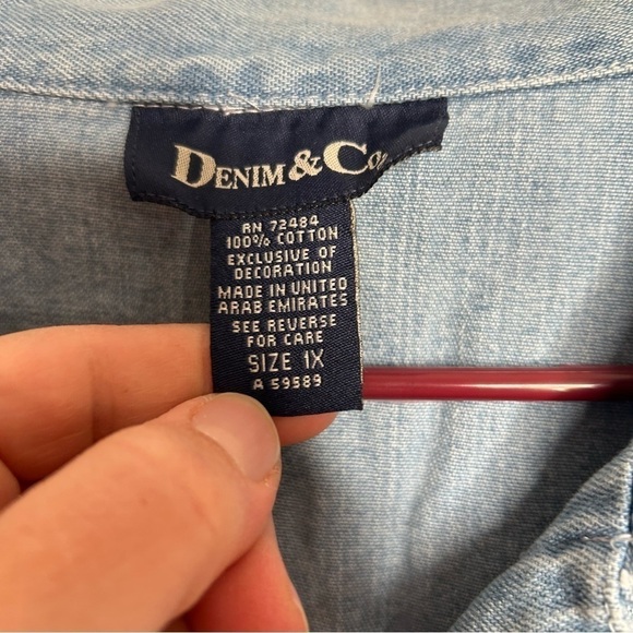 Denim & Co. Women’s Short Sleeve Denim Button Up Shirt 1X Embroidered Trim Blue - Picture 3 of 4
